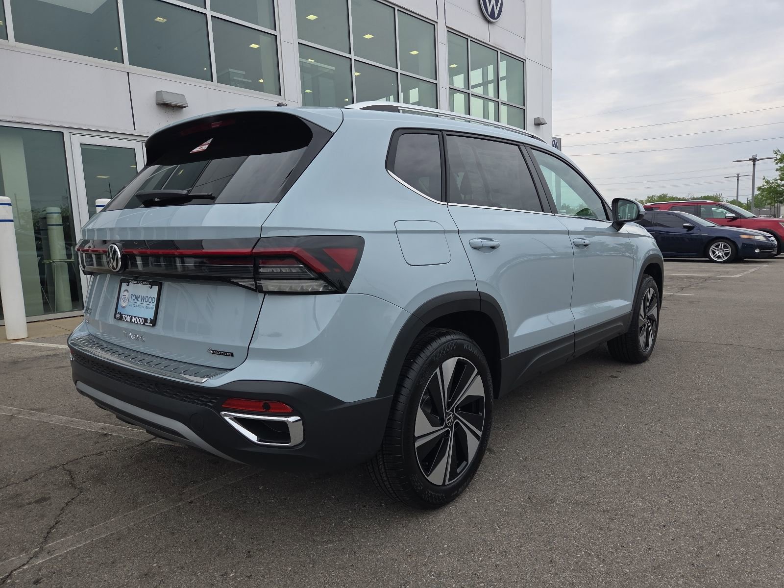 New 2026 Volkswagen Taos SE AWD/4WD image 11