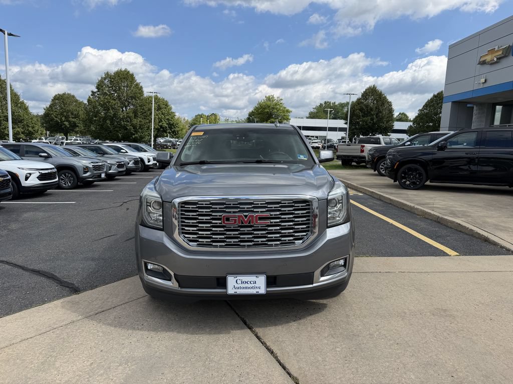 Used 2018 GMC Yukon XL Denali w/ Denali Ultimate Package AWD/4WD video 2