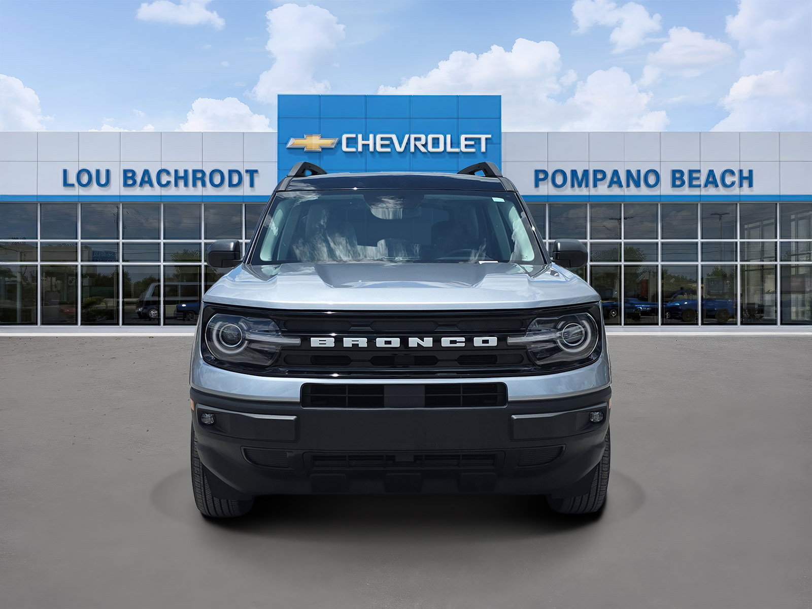 Used 2023 Ford Bronco Sport Outer Banks w/ Tech Package AWD/4WD image 2