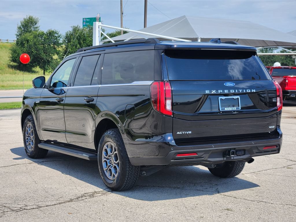 Used 2025 Ford Expedition Max Active AWD/4WD image 7