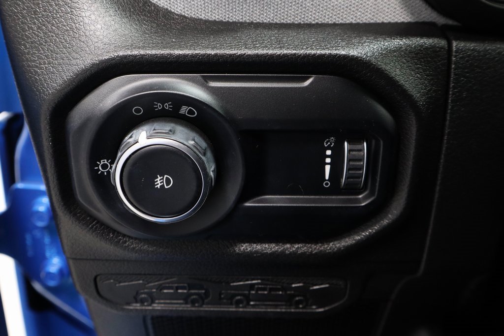 Used 2024 Jeep Wrangler Sport image 26