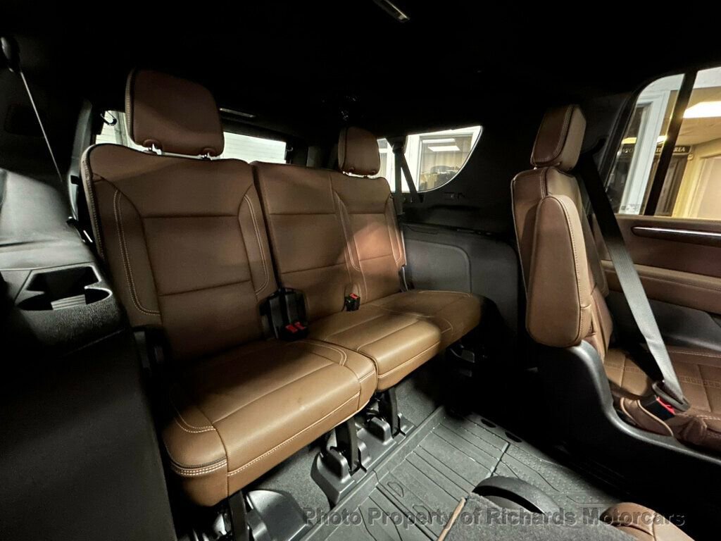 Used 2025 Chevrolet Suburban High Country image 24