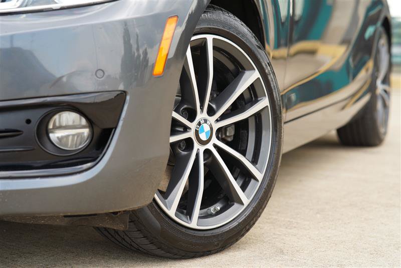 Used 2019 BMW 230i Convertible w/ Premium Package RWD image 24