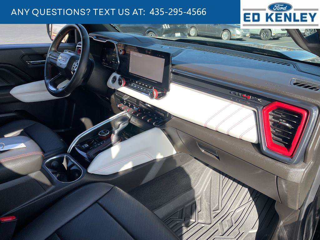 Used 2023 GMC Canyon AT4X image 27