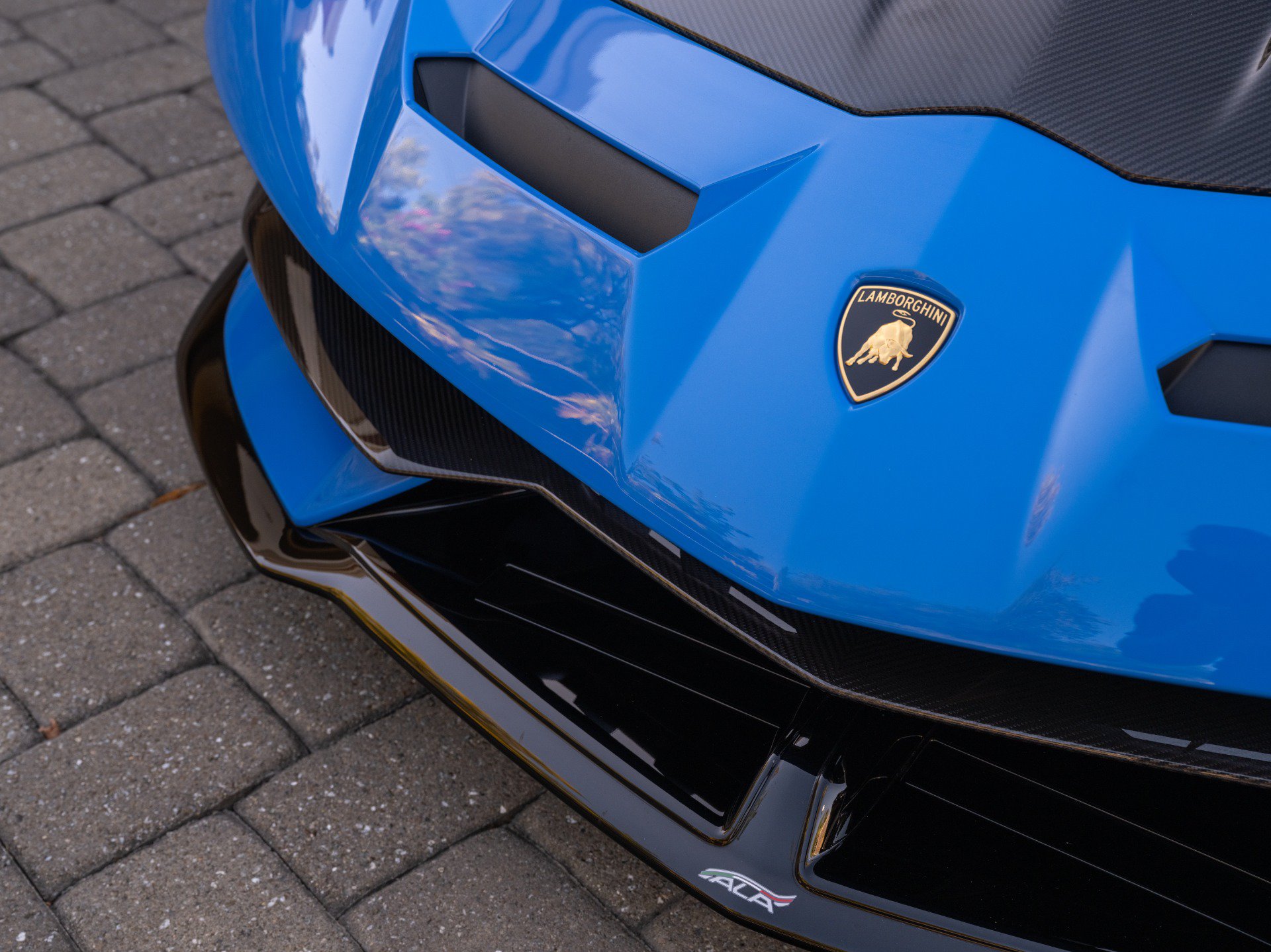 Used 2020 Lamborghini Aventador SVJ AWD/4WD image 13