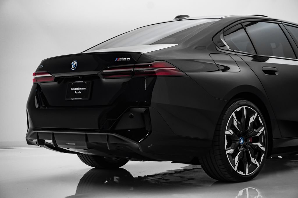 Used 2024 BMW i5 M60 AWD/4WD image 12