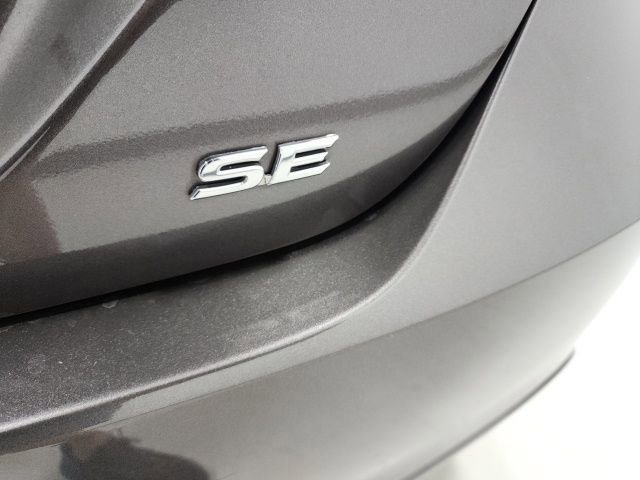 Used 2023 Toyota Camry SE FWD image 8