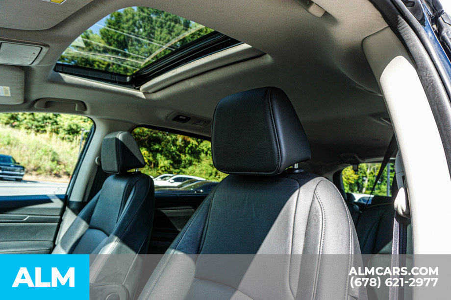 Used 2025 Honda Odyssey EX-L image 17
