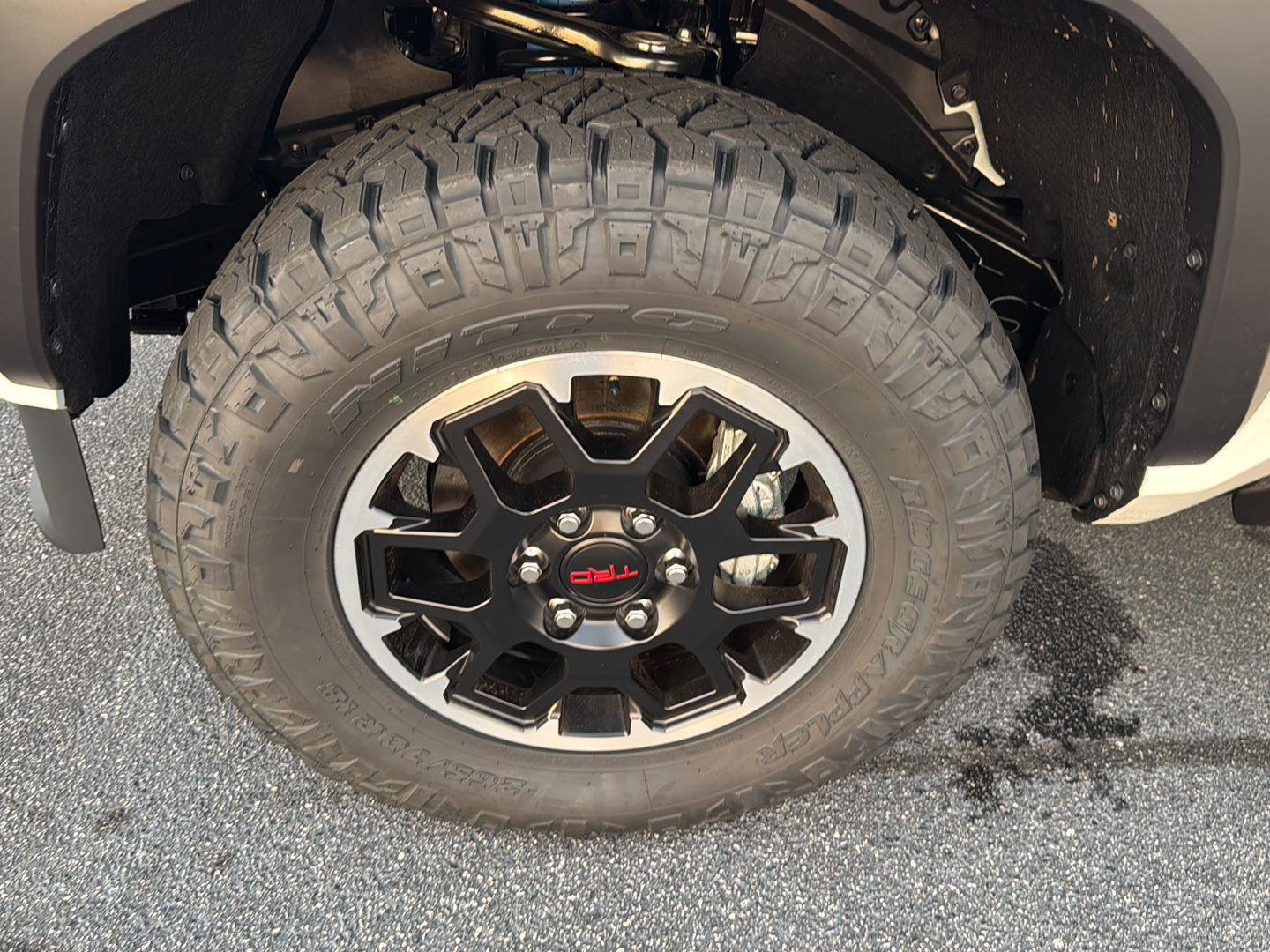 New 2025 Toyota Tacoma TRD Off-Road image 32