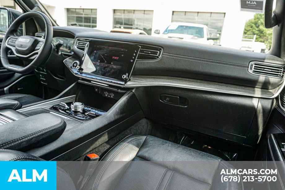 Used 2023 Jeep Wagoneer Series III w/ Preferred Equipment Group image 27