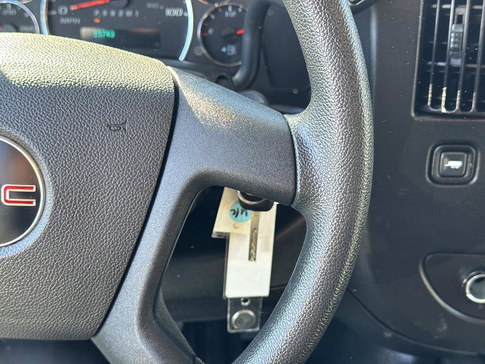 Used 2024 GMC Savana 2500 Work Van w/ Driver Convenience Package image 7