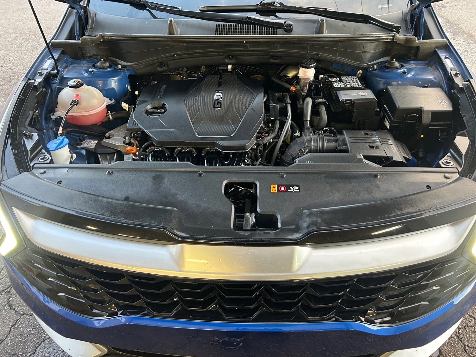 Used 2023 Kia Sportage EX image 29