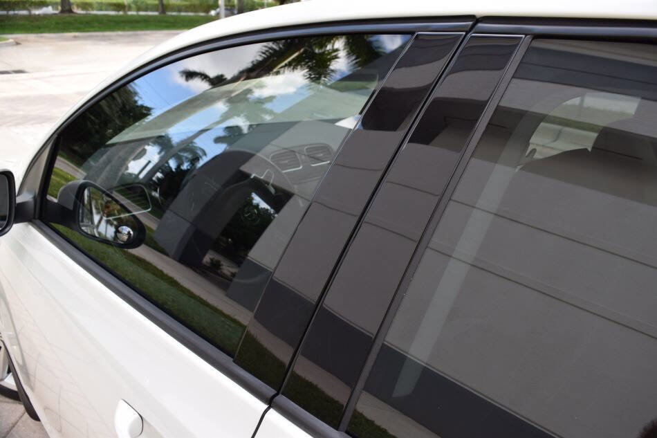 Used 2013 Volkswagen Golf TDI image 36