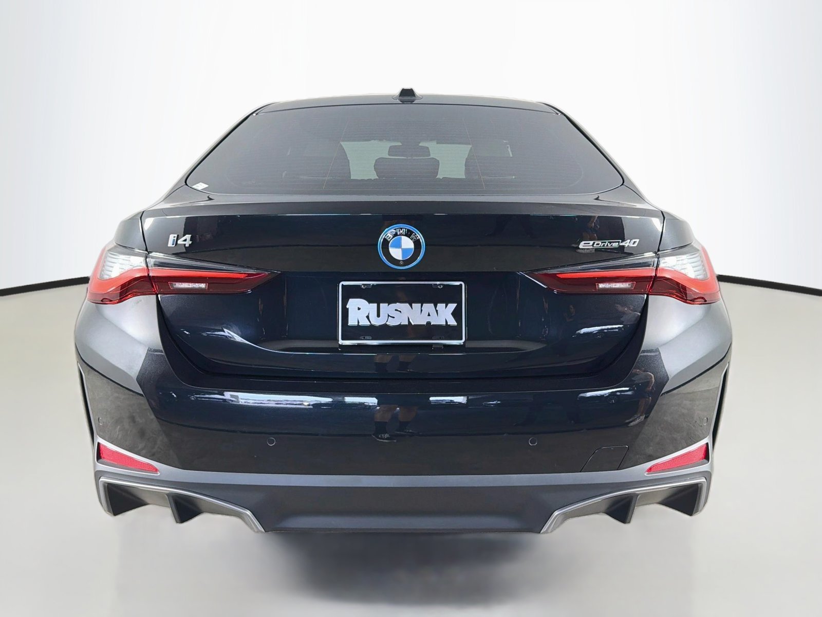 Certified 2023 BMW i4 eDrive40 w/ Premium Package RWD image 6
