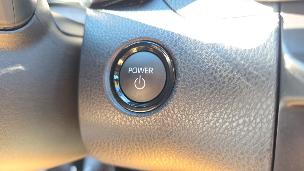 Used 2026 Toyota Camry SE FWD image 23