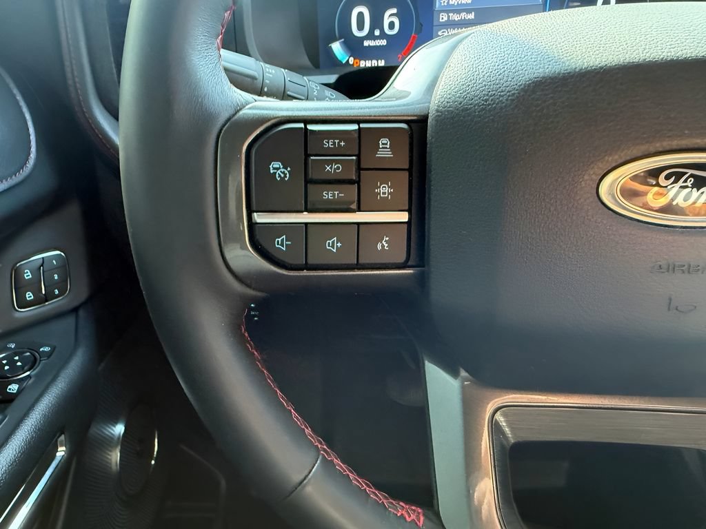 Used 2024 Ford Expedition Limited AWD/4WD image 15