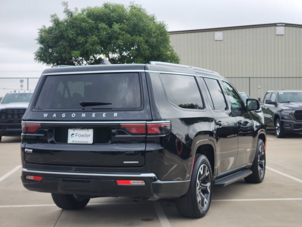 Used 2024 Jeep Wagoneer L Series III w/ Rear Seat Video Group 1 AWD/4WD image 7