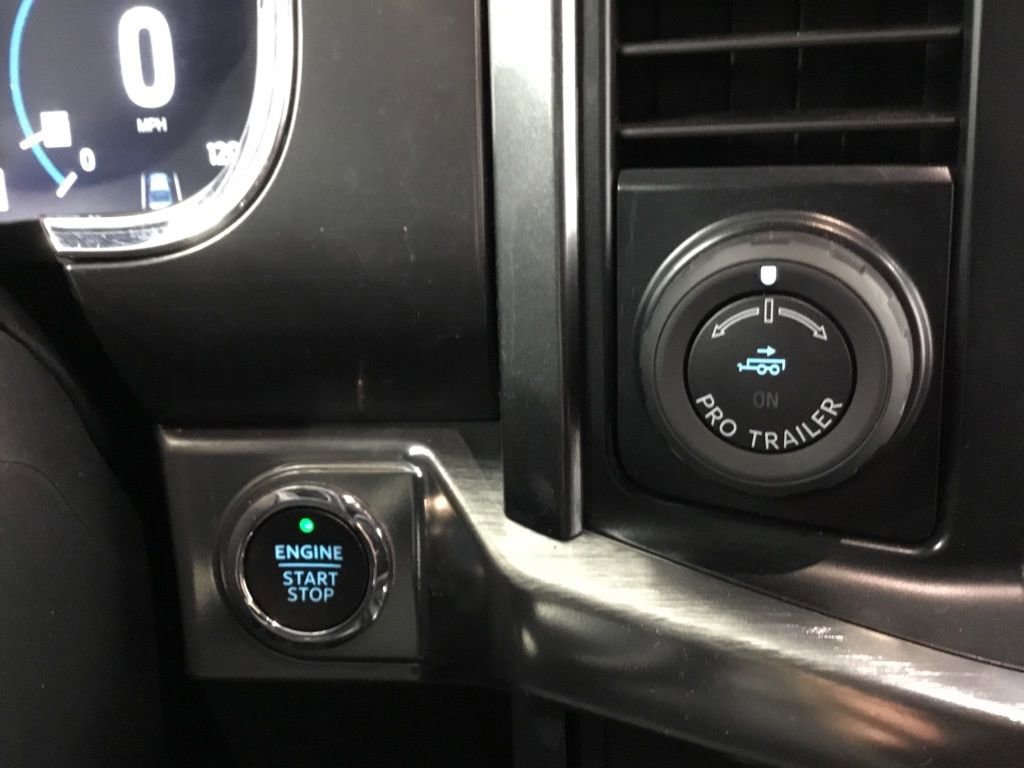 Used 2023 Ford F150 Lariat w/ Equipment Group 502A High image 34