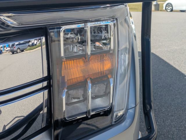 Used 2023 Ford F150 Lariat w/ Trailer Tow Package image 11