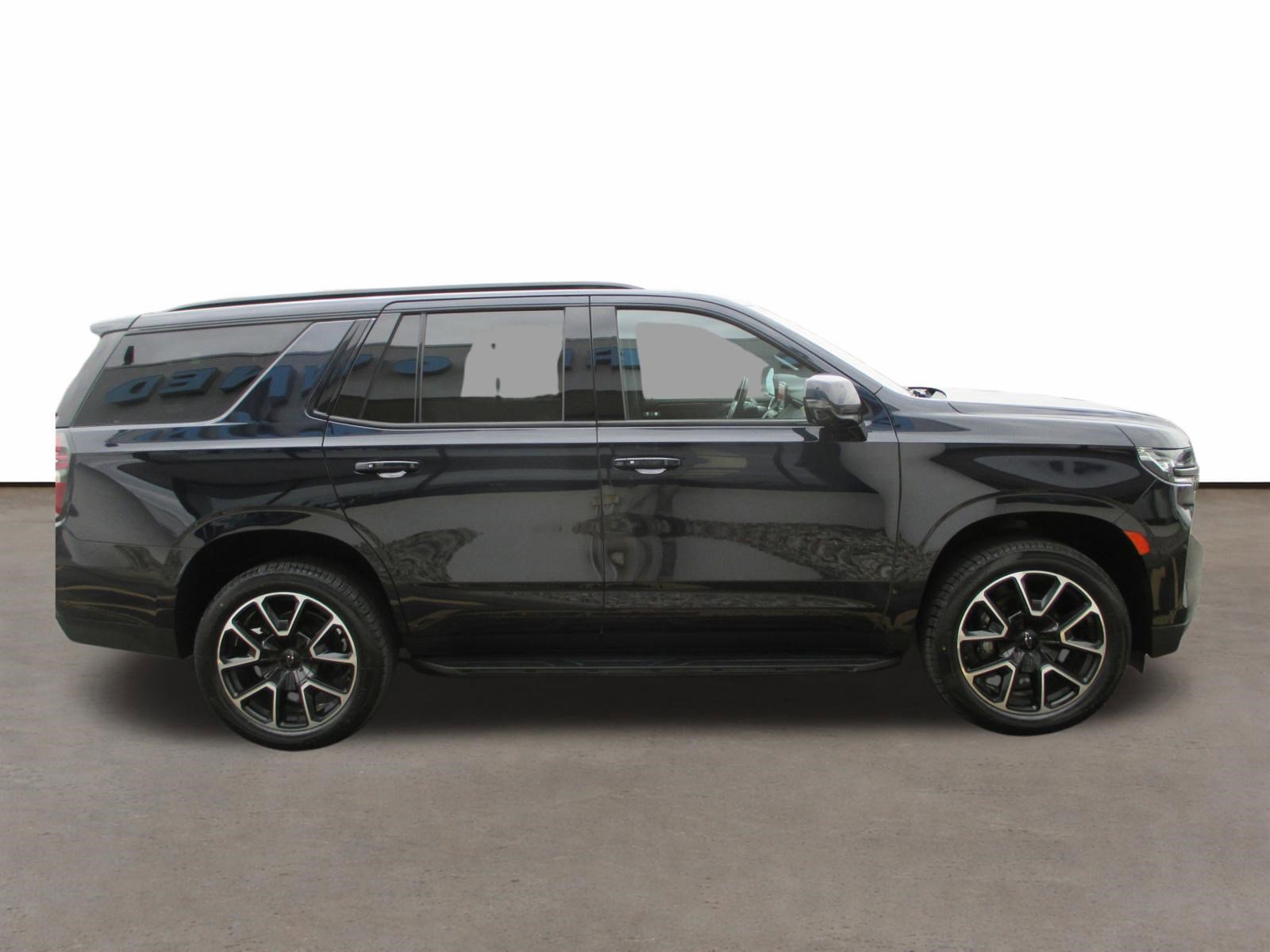 Used 2022 Chevrolet Tahoe RST w/ Luxury Package AWD/4WD image 6