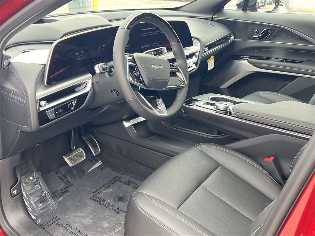 New 2026 Cadillac Lyriq V image 9