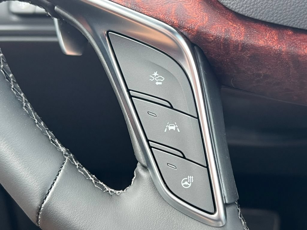 New 2026 Cadillac XT5 Sportv w/ LPO, Floor Liner Package AWD/4WD image 23