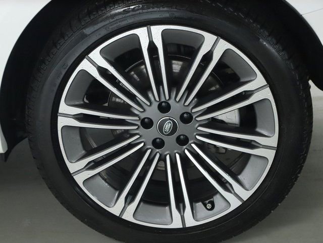 Certified 2025 Land Rover Range Rover Sport Dynamic SE image 39