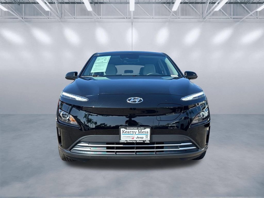 Used 2023 Hyundai Kona SE w/ Cargo Package image 2