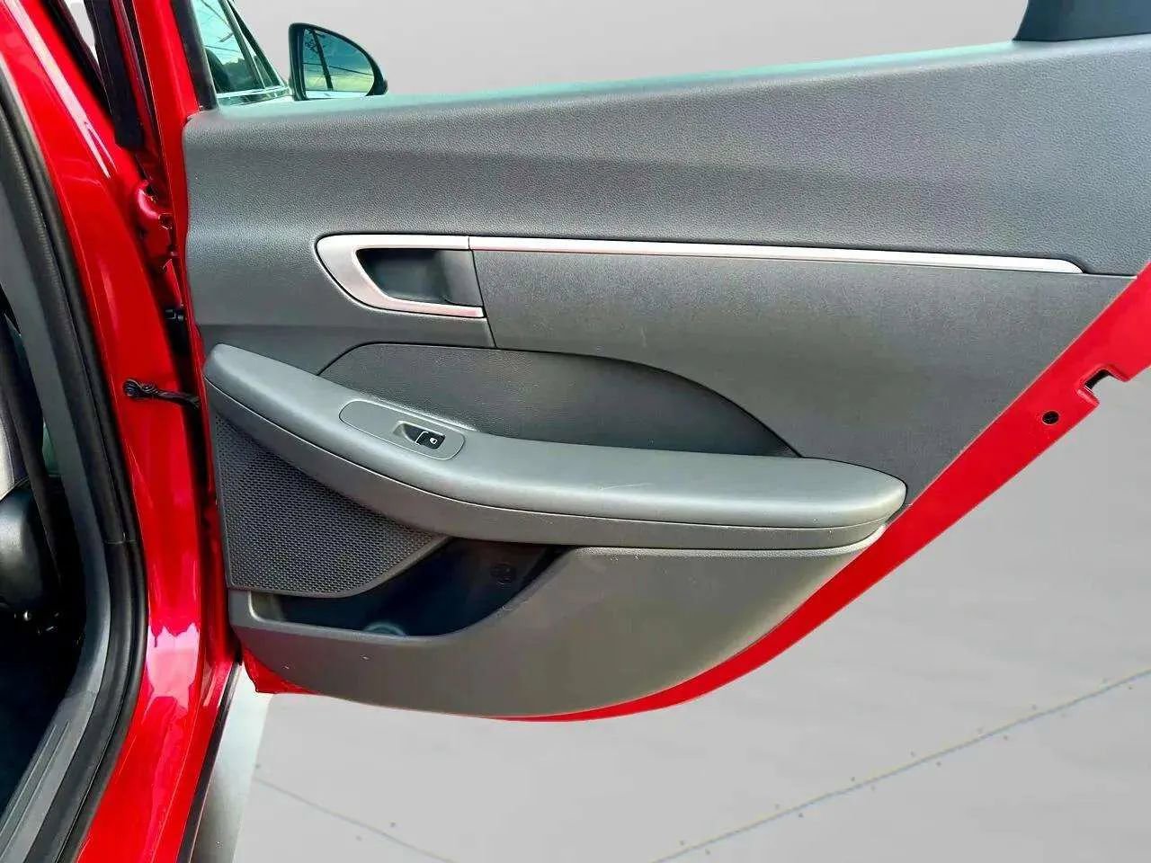 Used 2021 Hyundai Sonata SE image 25