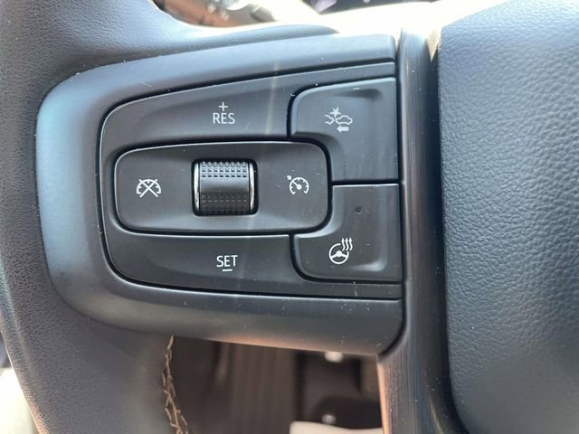 Used 2025 GMC Sierra 2500 AT4 w/ AT4 Premium Plus Package AWD/4WD image 17