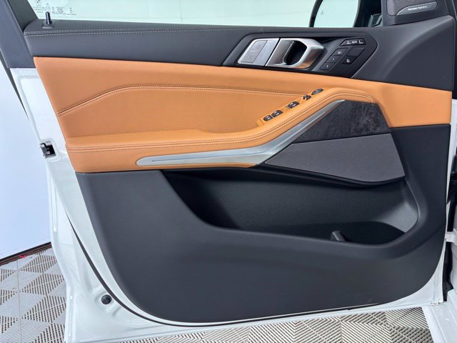 New 2027 BMW X7 xDrive40i w/ M Sport Package AWD/4WD image 9