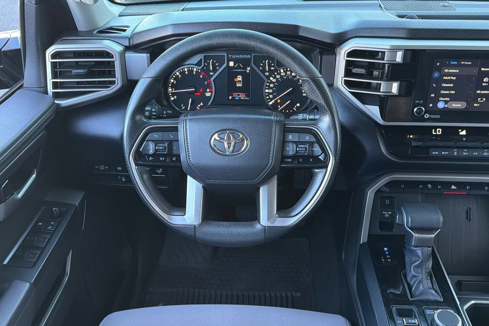 Used 2024 Toyota Tundra SR5 w/ SR5 Convenience Package AWD/4WD image 13