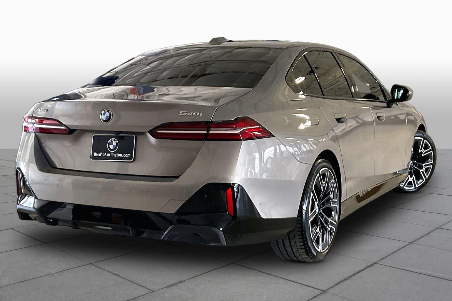 Used 2024 BMW 540i xDrive w/ Premium Package AWD/4WD image 12