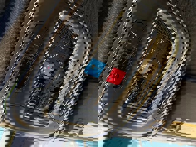 Used 2023 Jeep Grand Cherokee L Laredo image 22