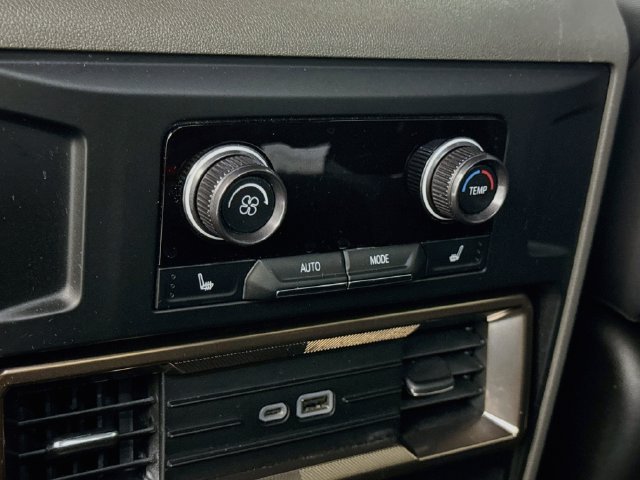 Used 2025 GMC Hummer EV 2X AWD/4WD image 26