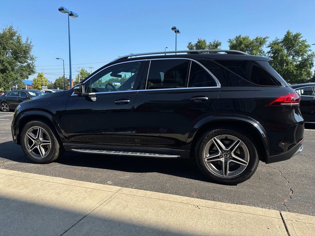 Used 2023 Mercedes-Benz GLE 450 4MATIC image 4