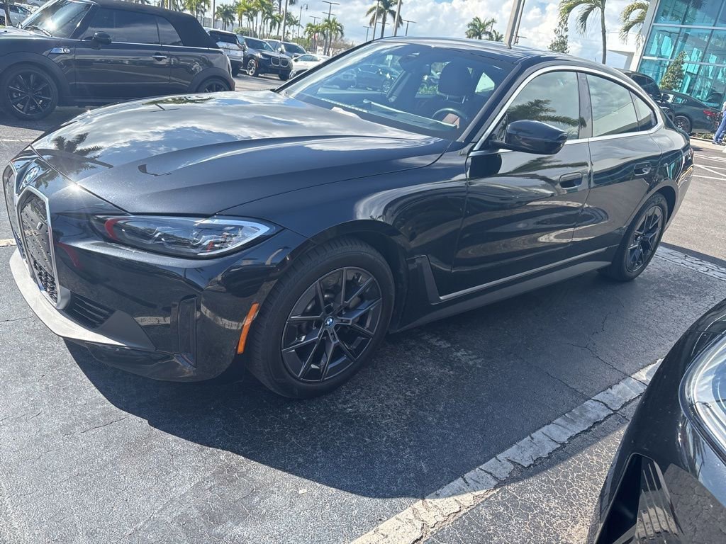 Used 2023 BMW i4 eDrive35 w/ Premium Package image 8