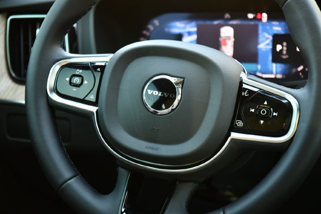 New 2027 Volvo XC60 B5 Core AWD/4WD image 22