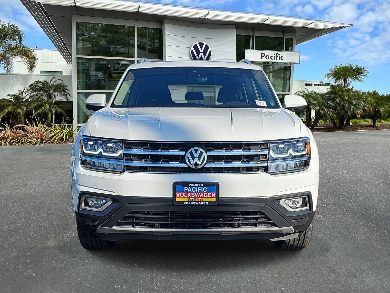 Used 2020 Volkswagen Atlas SEL FWD image 2