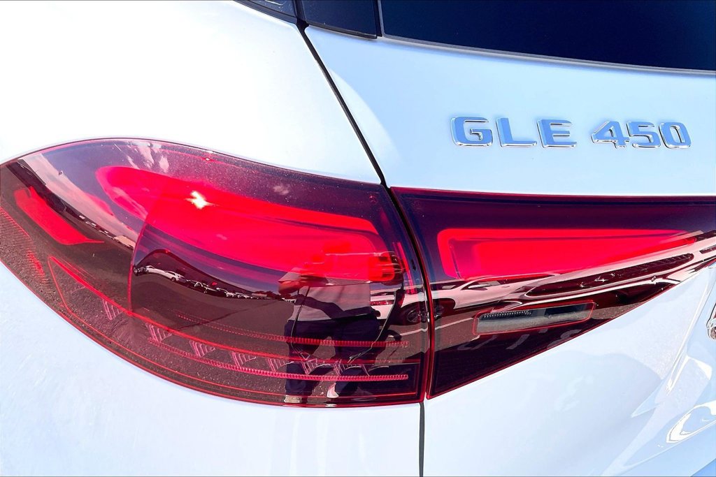 Certified 2025 Mercedes-Benz GLE 450 4MATIC image 24