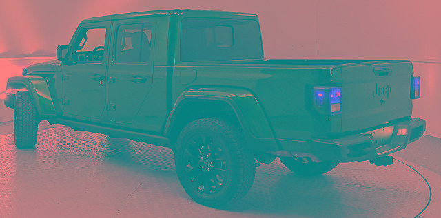 Used 2025 Jeep Gladiator Sport image 4