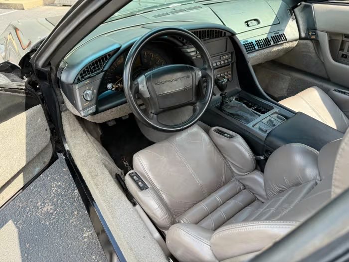 Used 1990 Chevrolet Corvette ZR-1 RWD image 28