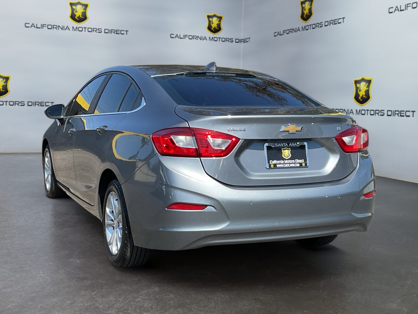 Used 2019 Chevrolet Cruze LT w/ Convenience Package FWD image 7