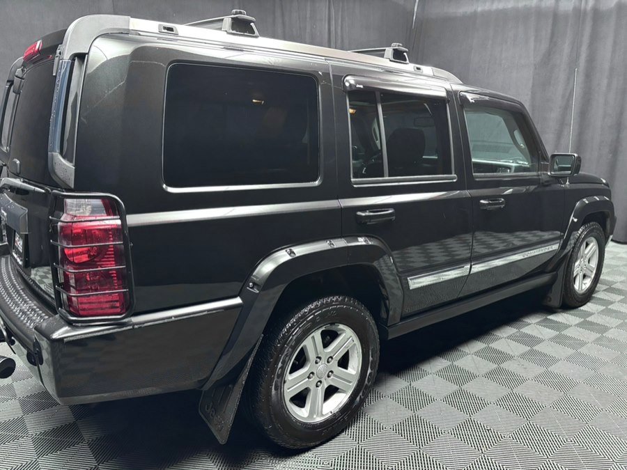 Used 2010 Jeep Commander Limited image 16