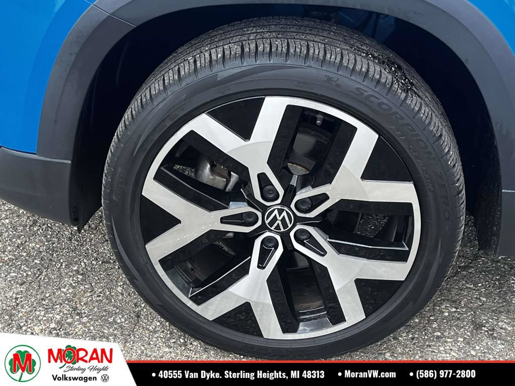 Certified 2023 Volkswagen Taos SEL AWD/4WD image 8