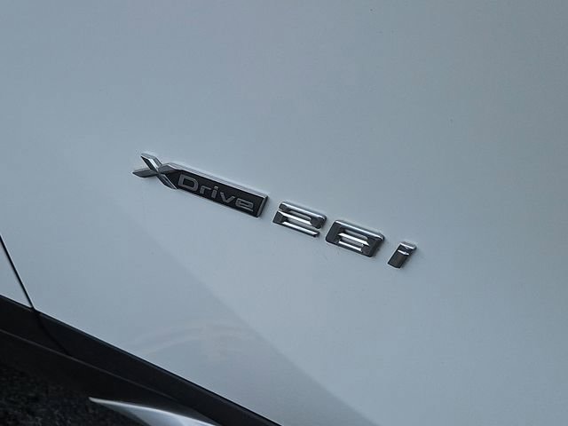Used 2018 BMW X1 xDrive28i image 13