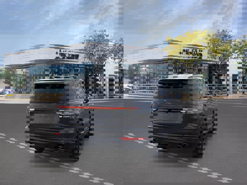 New 2026 Lincoln Aviator Reserve image 8