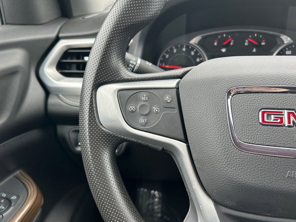 Used 2022 GMC Acadia SLE FWD image 15