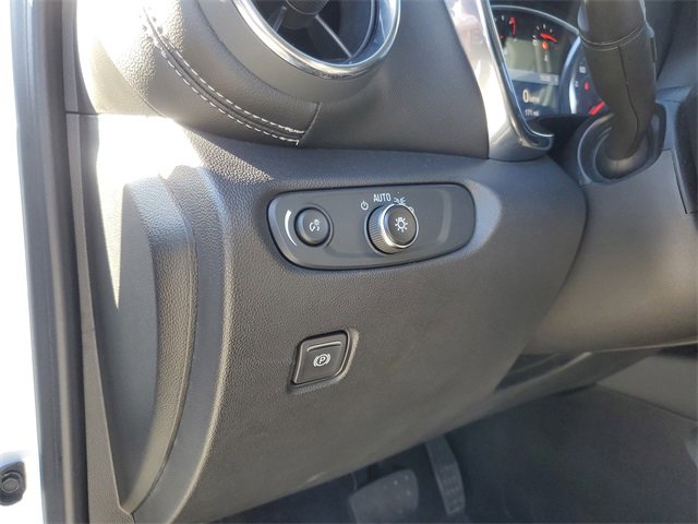 Used 2023 Chevrolet Blazer LT w/ LPO, Black Grille Bar Package image 10