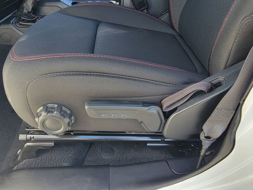 Used 2021 Jeep Wrangler Unlimited Rubicon image 16